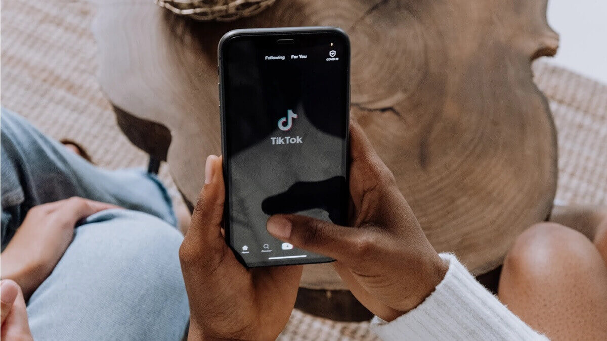 TikTok thử nghiệm chế độ toàn màn hình ngang mới cho video